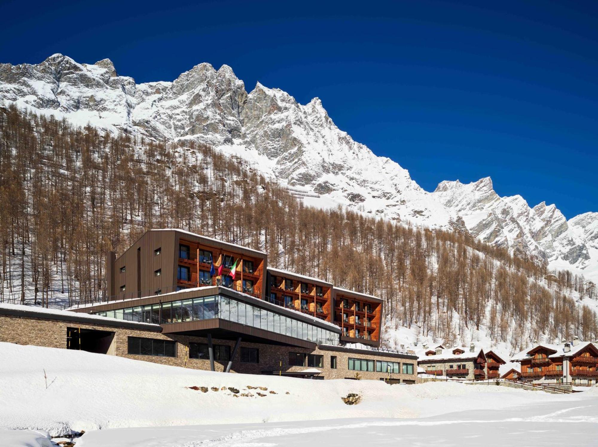 Cervino - Vretreats Hotel เบรยล์-แชร์วิเนีย ภายนอก รูปภาพ
