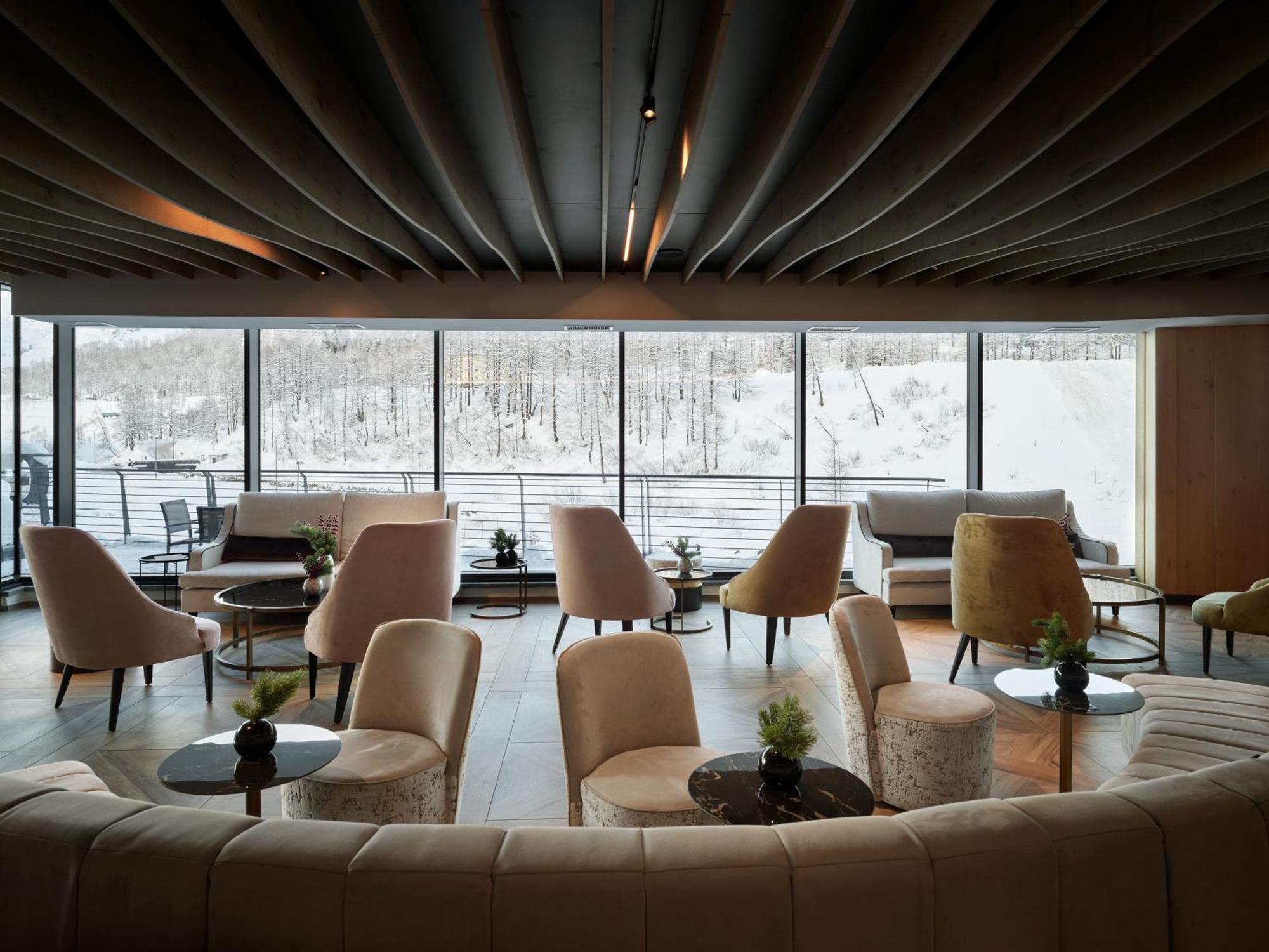 Cervino - Vretreats Hotel เบรยล์-แชร์วิเนีย ภายนอก รูปภาพ