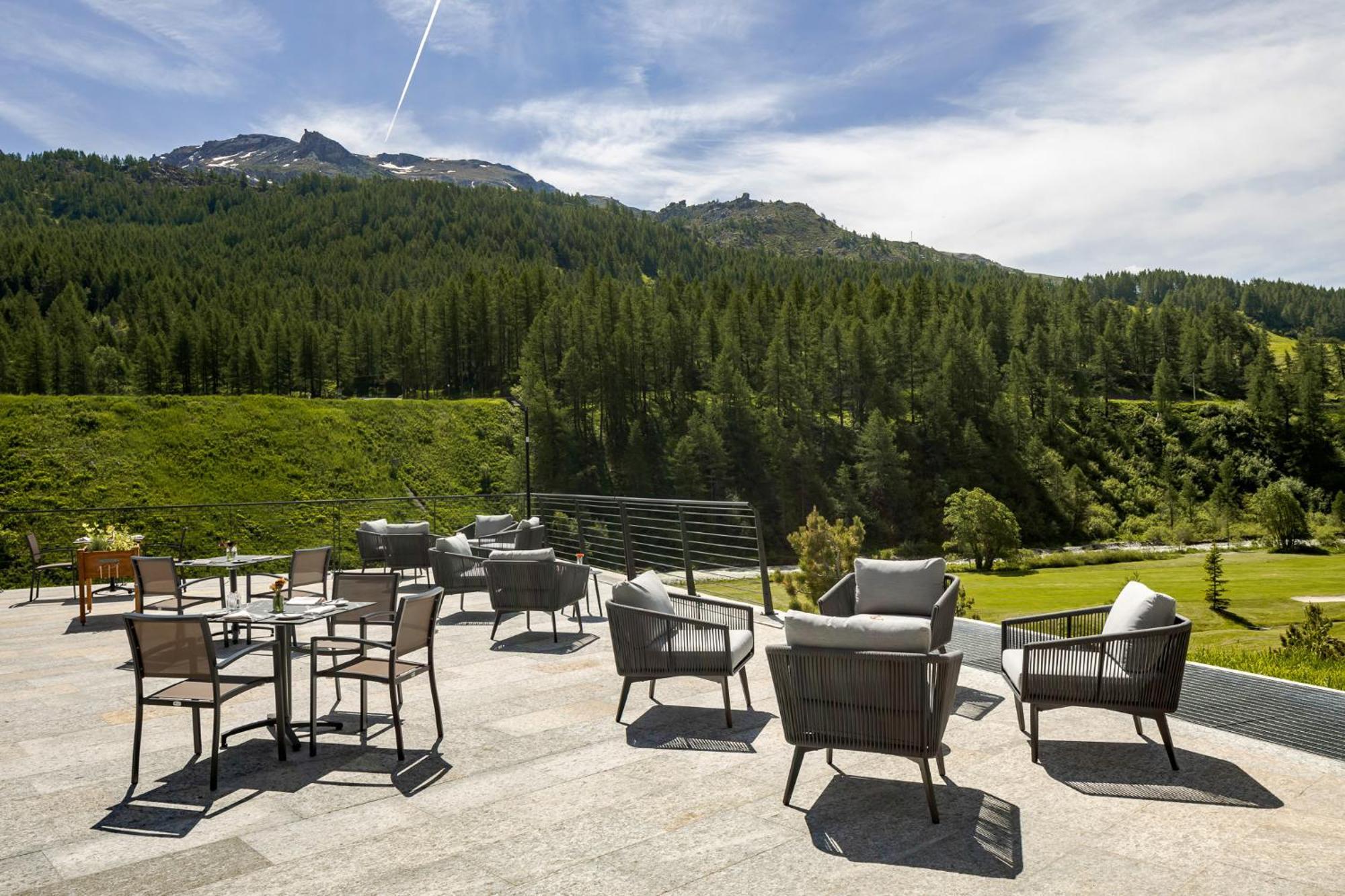 Cervino - Vretreats Hotel เบรยล์-แชร์วิเนีย ภายนอก รูปภาพ
